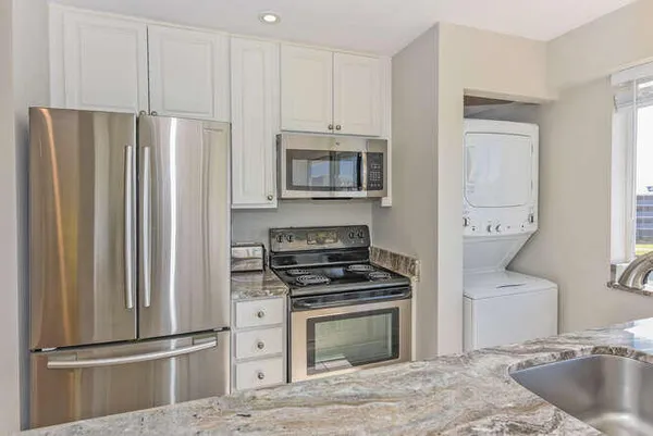 $2,000 | 353 Highway 1, Unit A408, Jupiter, FL 33477