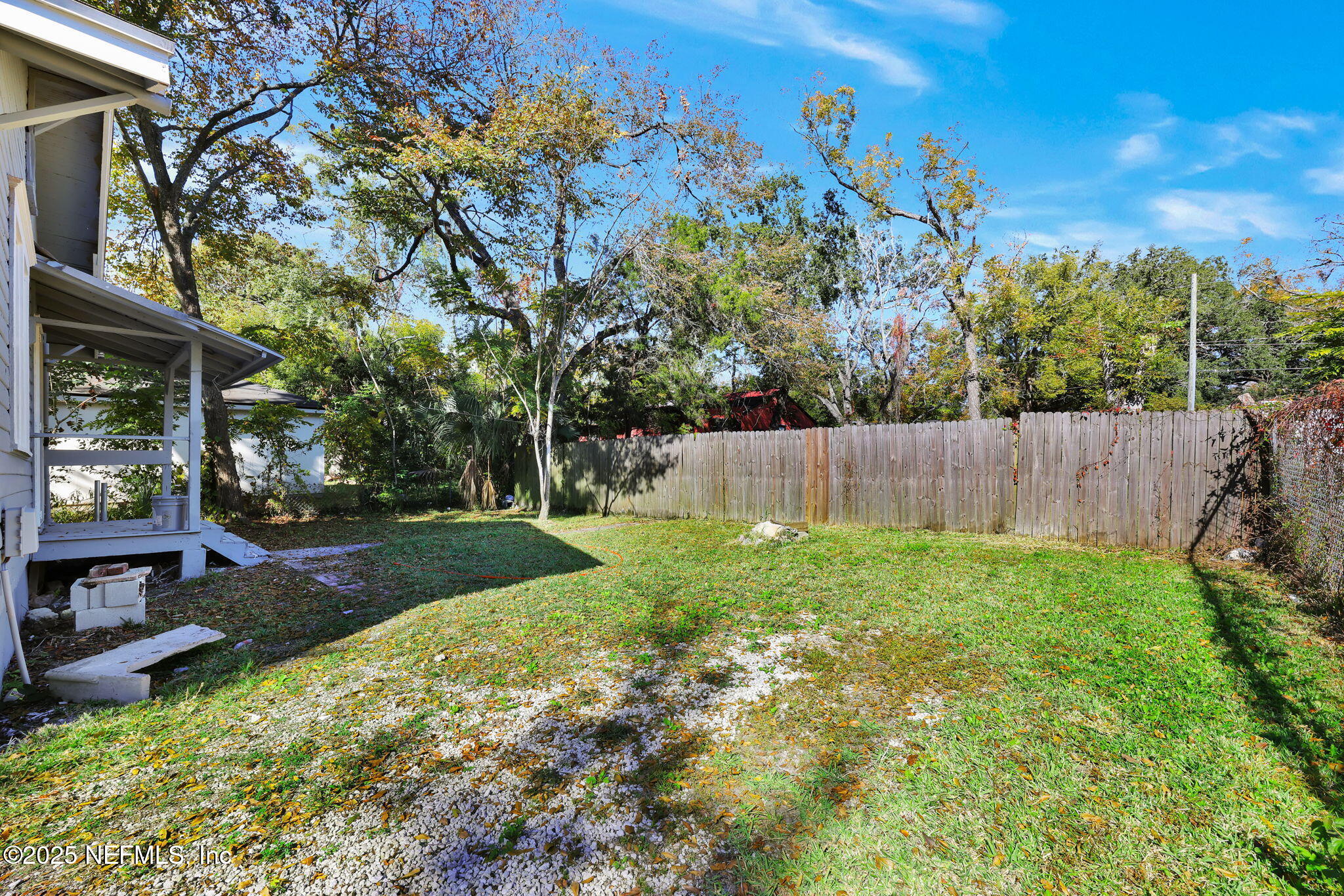 2915 Fitzgerald Street Jacksonville, FL 32254 - Photo 31 of 32 a garden view