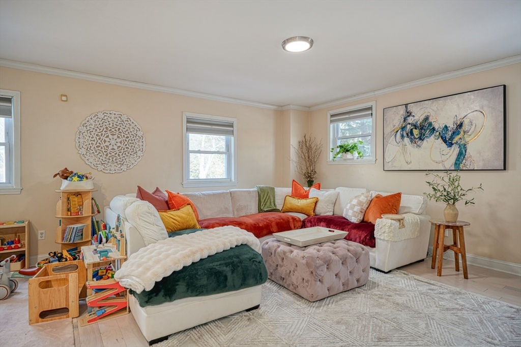 10 Riverbank Road, Unit 1 Maynard, MA 01754 - Photo 3 of 28