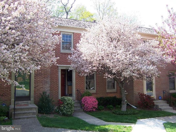 2276 Cartbridge Road Falls Church, VA 22043 - Photo 1 of 16 Exterior (Main)