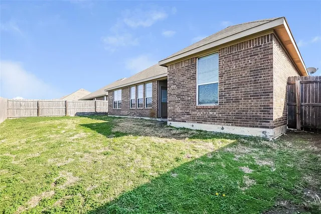 $1,825 | 229 Kennedy Drive, Crowley, TX 76036