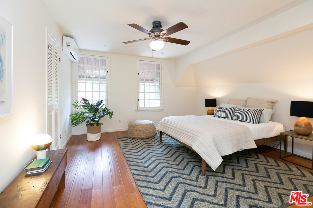 1900 North Serrano Avenue Los Angeles, CA 90027 - Photo 21 of 28