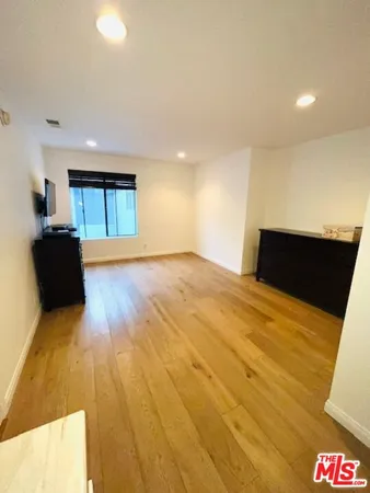 $5,000 | 221 South Gale Drive, Unit 401, Beverly Hills, CA 90211