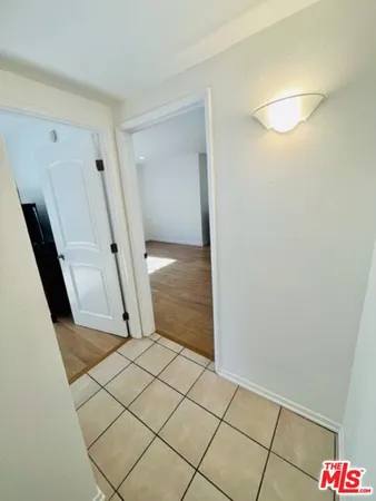 $5,000 | 221 South Gale Drive, Unit 401, Beverly Hills, CA 90211