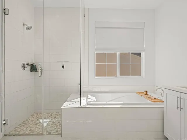 $1,299,000 | 2971 Rue De Latour, Vista, CA 92084