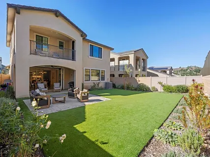 $1,299,000 | 2971 Rue De Latour, Vista, CA 92084