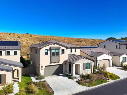 $1,299,000 | 2971 Rue De Latour, Vista, CA 92084