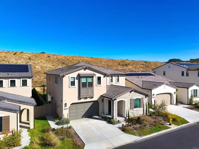 $1,299,000 | 2971 Rue De Latour, Vista, CA 92084