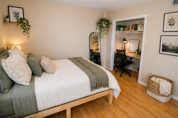 $1,225 | 202 East 45th Street, Unit 203, Austin, TX 78751