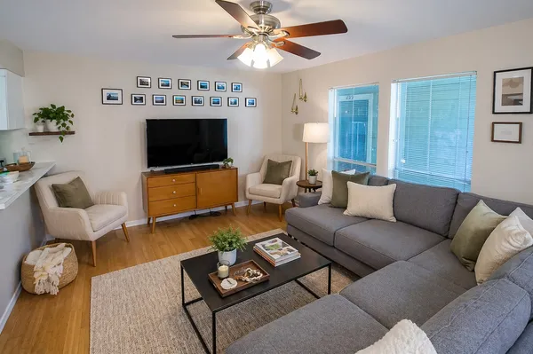 $1,225 | 202 East 45th Street, Unit 203, Austin, TX 78751