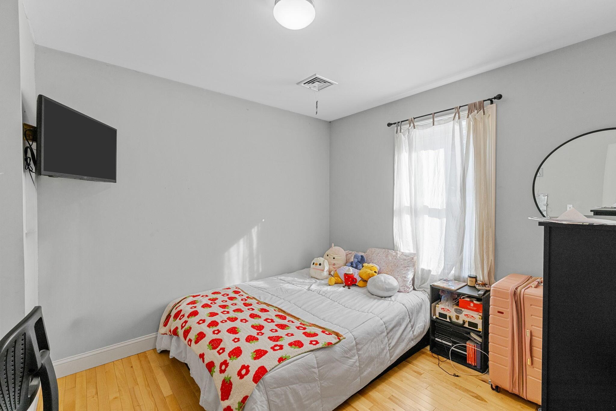 1597 Santuit-Newtown Road Barnstable, MA 02635 - Photo 15 of 30 2nd bedroom