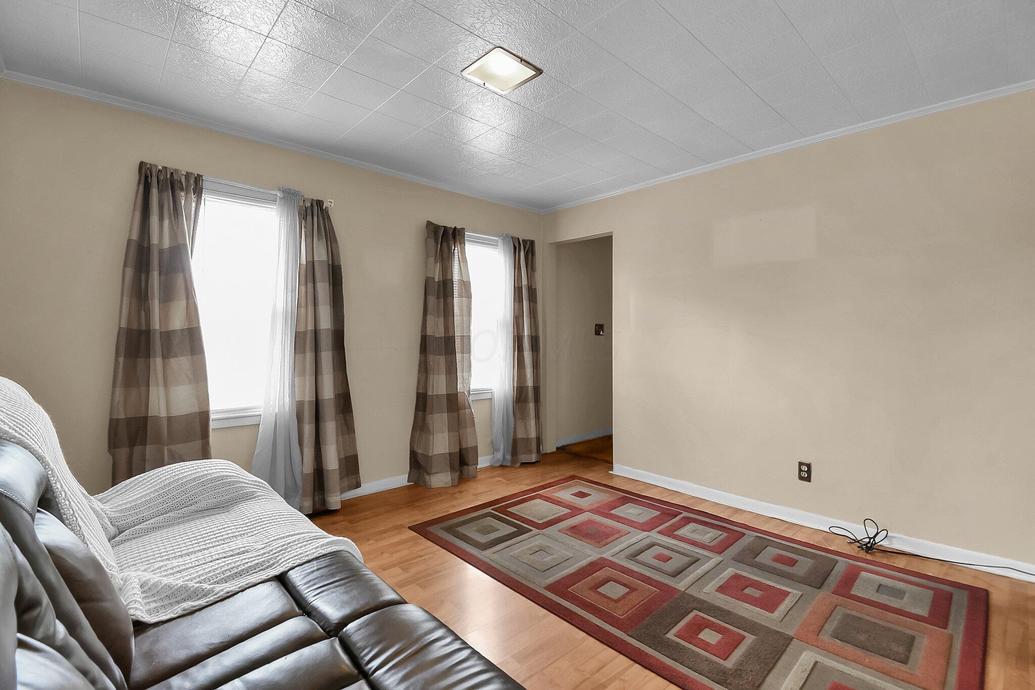 1802 Devonshire Road Columbus, OH 43219 - Photo 22 of 28 22-web-or-mls-1802-devonshire-rd