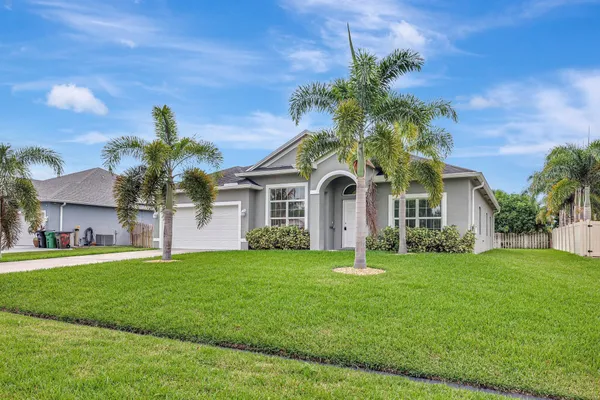 $3,100 | 348 Southwest Millard Drive, Port St. Lucie, FL 34953