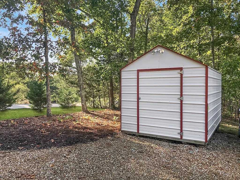 796 Brownfield Road Dover, TN 37058 - Photo 8 of 9 Gallery Image 8