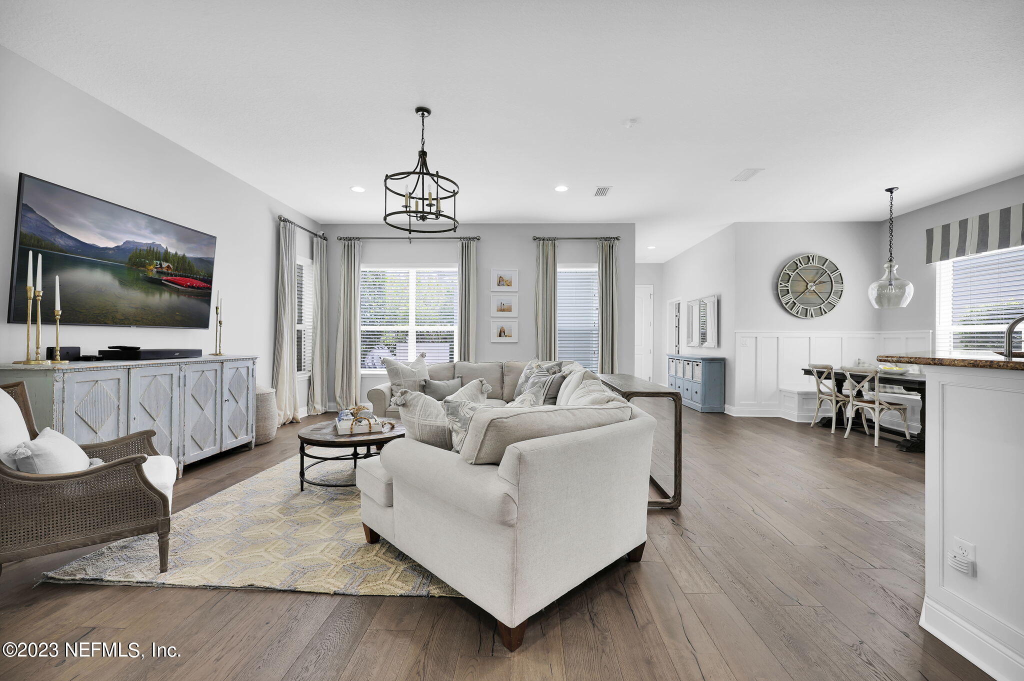 141 Pelican Pointe Road Ponte Vedra, FL 32081 - Photo 79 of 80 a living room with furniture and a flat screen tv