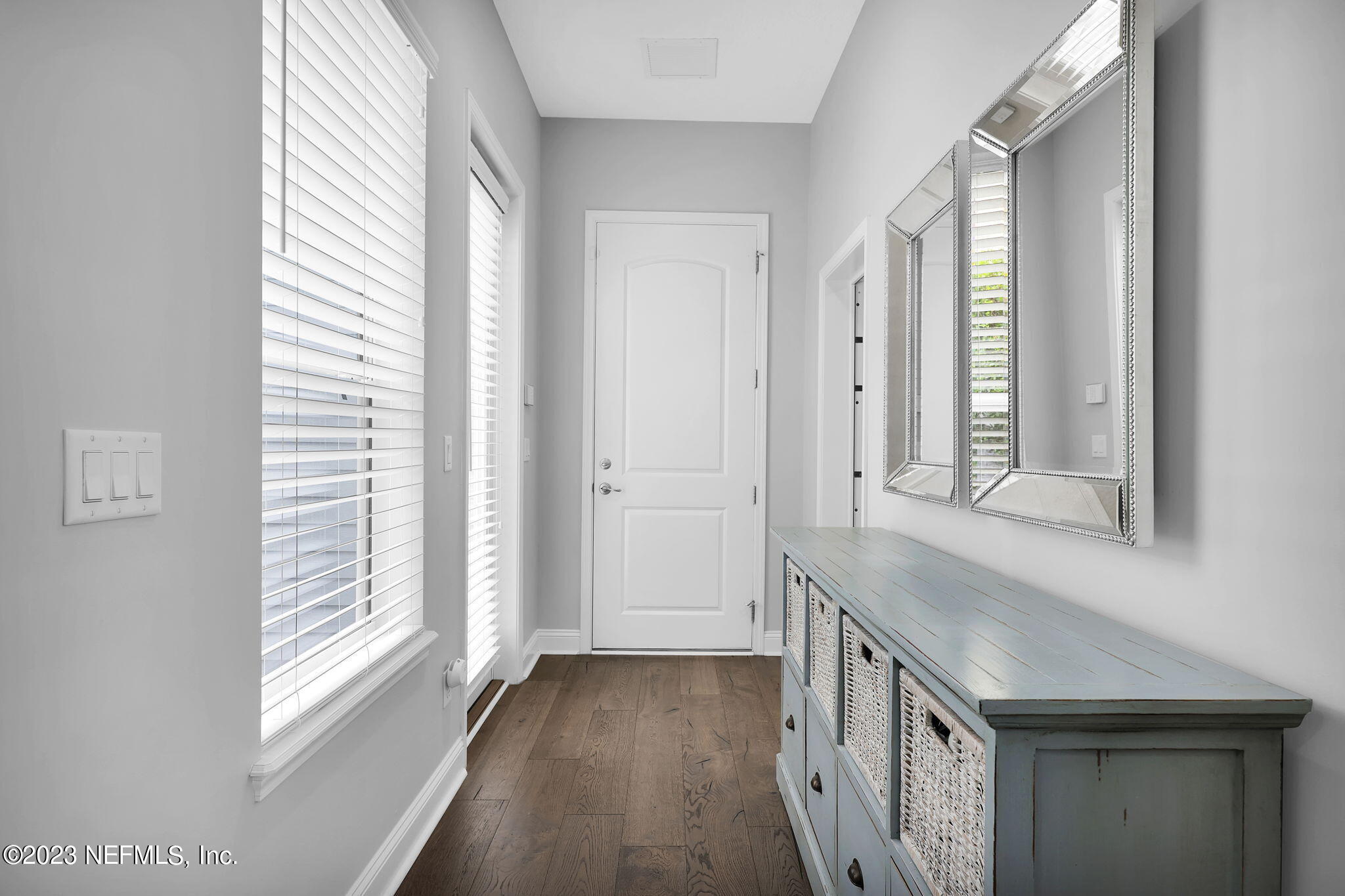 141 Pelican Pointe Road Ponte Vedra, FL 32081 - Photo 20 of 80 Back hallway with laundry room access