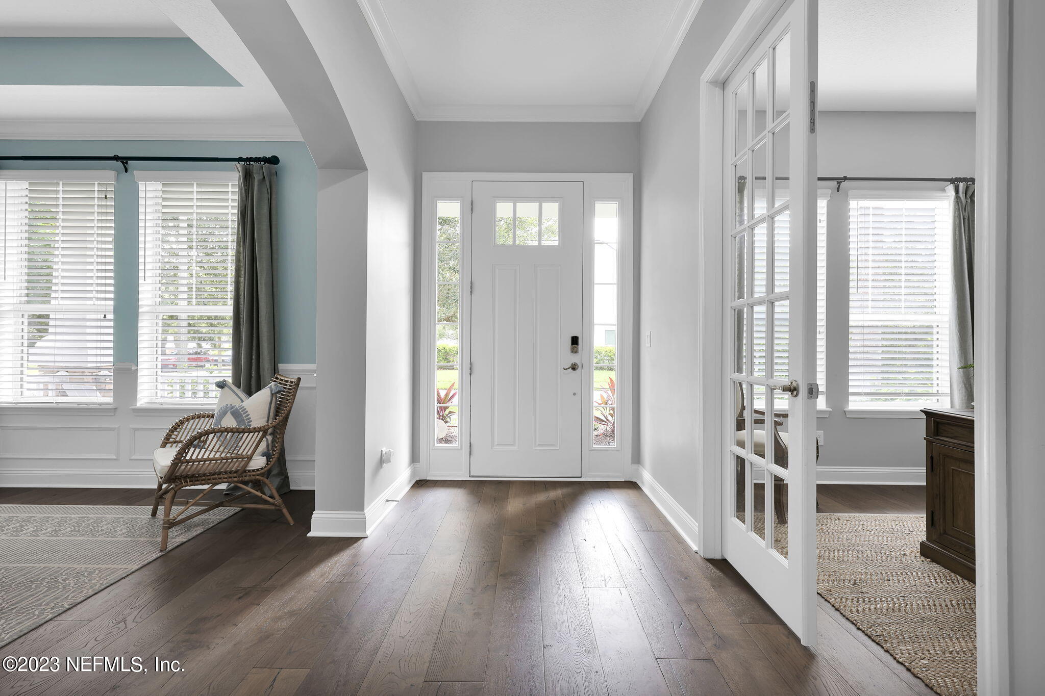 141 Pelican Pointe Road Ponte Vedra, FL 32081 - Photo 6 of 80 An abundance of natural light!