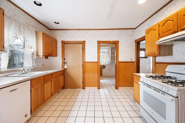 $1,099,000 | 27 Willis Street, Boston, MA 02125