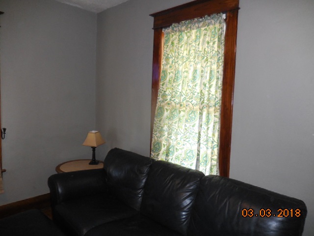 516 Fulton Avenue Rochester, IN 46975 - Photo 6 of 32