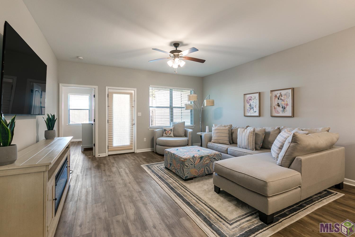 2906 Niccoline Way Baton Rouge, LA 70816 - Photo 2 of 12