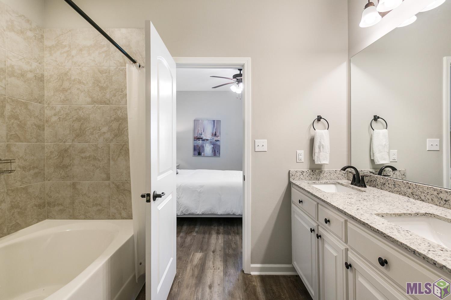 2906 Niccoline Way Baton Rouge, LA 70816 - Photo 7 of 12