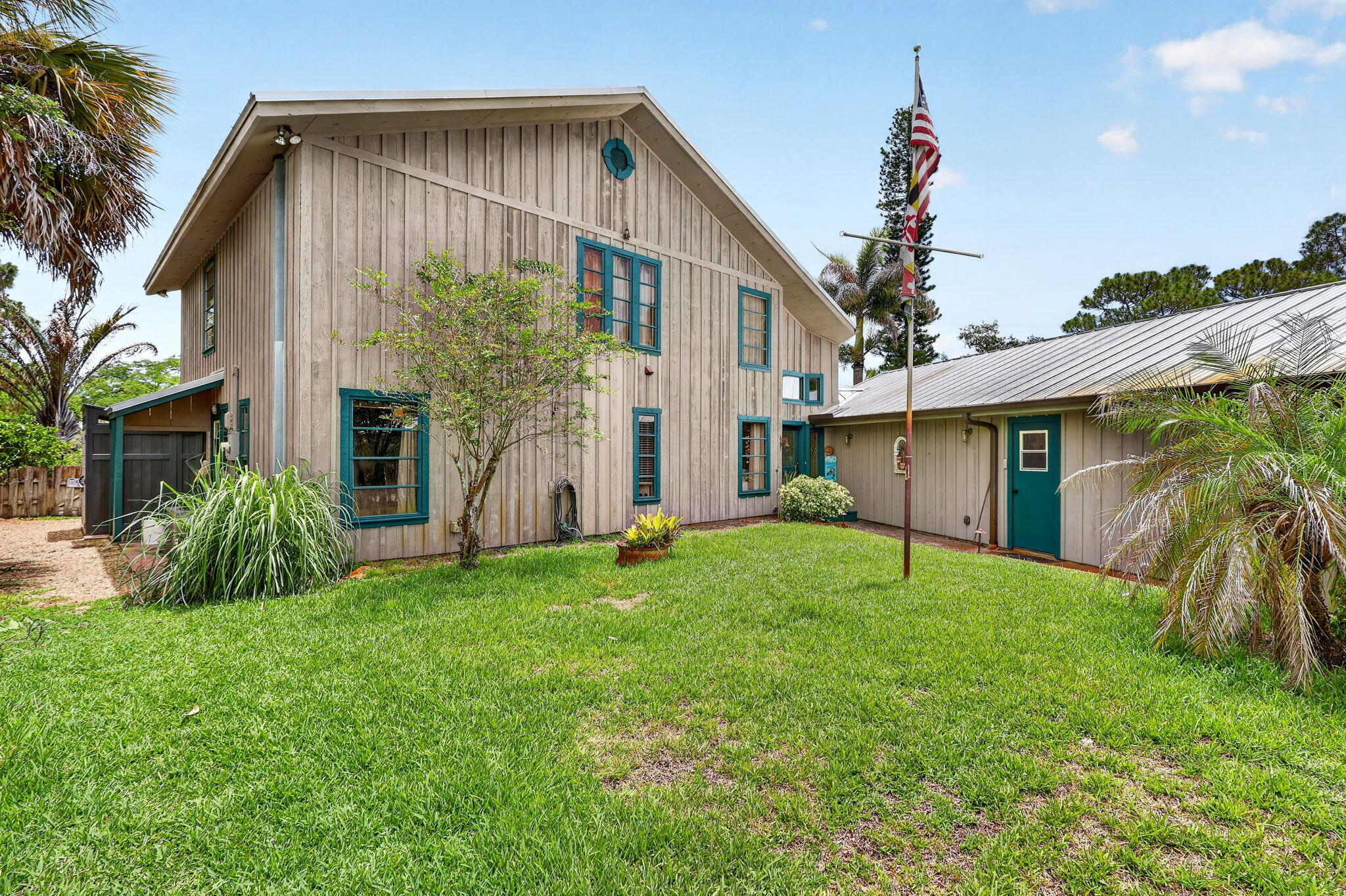 2483 Southwest Murphy Road Palm City, FL 34990 - Photo 4 of 88 4-web-or-mls-7R7A5720
