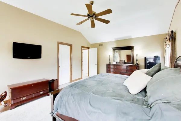 $835,000 | 1528 Sequoia Road, Naperville, IL 60540
