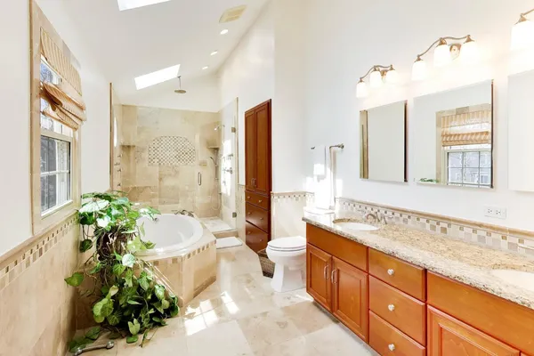 $835,000 | 1528 Sequoia Road, Naperville, IL 60540