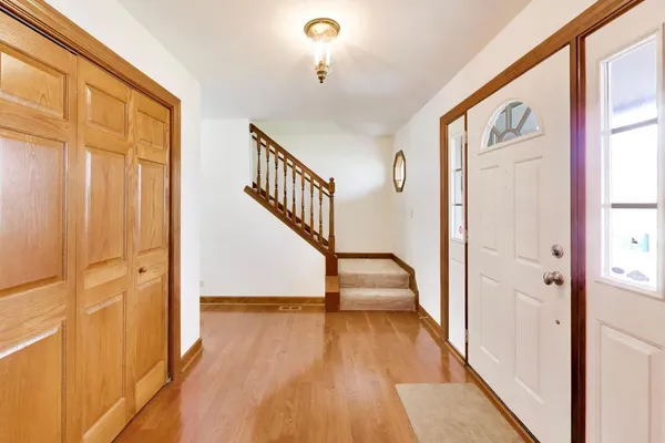 $835,000 | 1528 Sequoia Road, Naperville, IL 60540