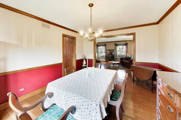 $835,000 | 1528 Sequoia Road, Naperville, IL 60540