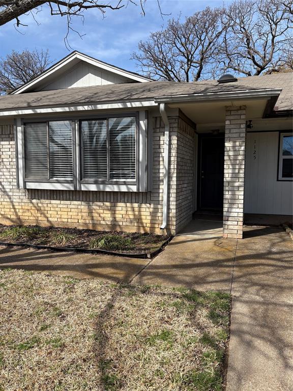 1125 Highpoint Road Bedford, TX 76022 - Photo 2 of 10