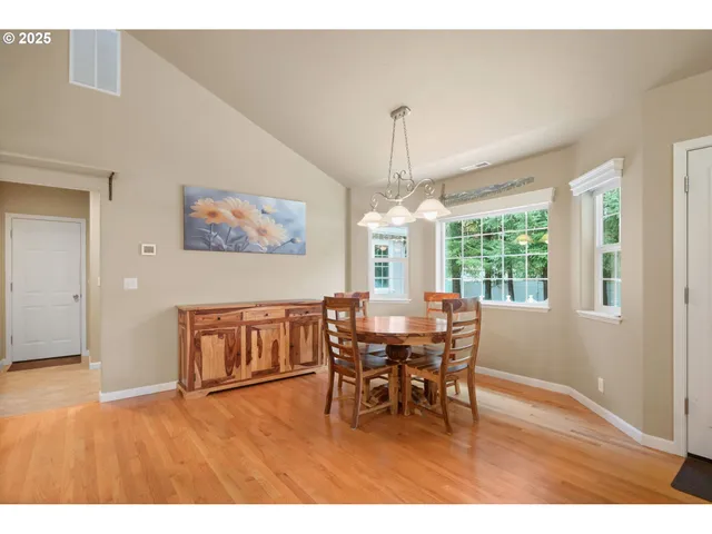 $875,000 | 43950 McKenzie Highway, Walterville, OR 97489