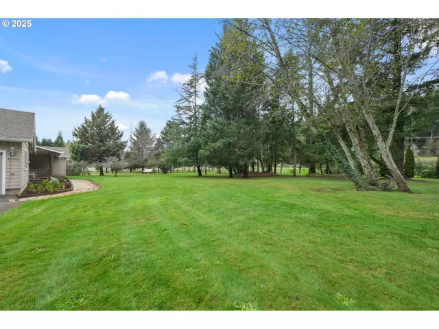 $875,000 | 43950 McKenzie Highway, Walterville, OR 97489