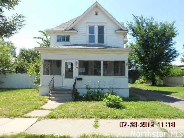 552 Burgess Street St. Paul, MN 55103 - Photo 1 of 11