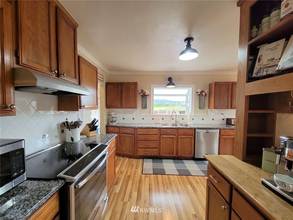 1399 South Bank Road Oakville, WA 98568 - Photo 6 of 40 Gallery Image 6