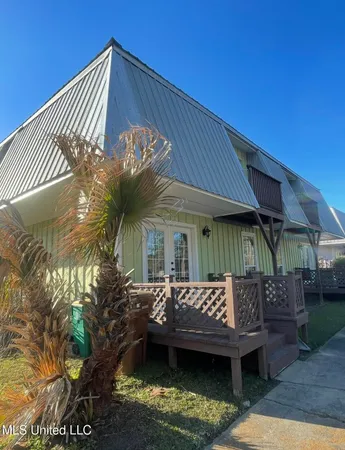 $1,250 | 590 Royal Oak Drive, Unit 4, Pass Christian, MS 39571