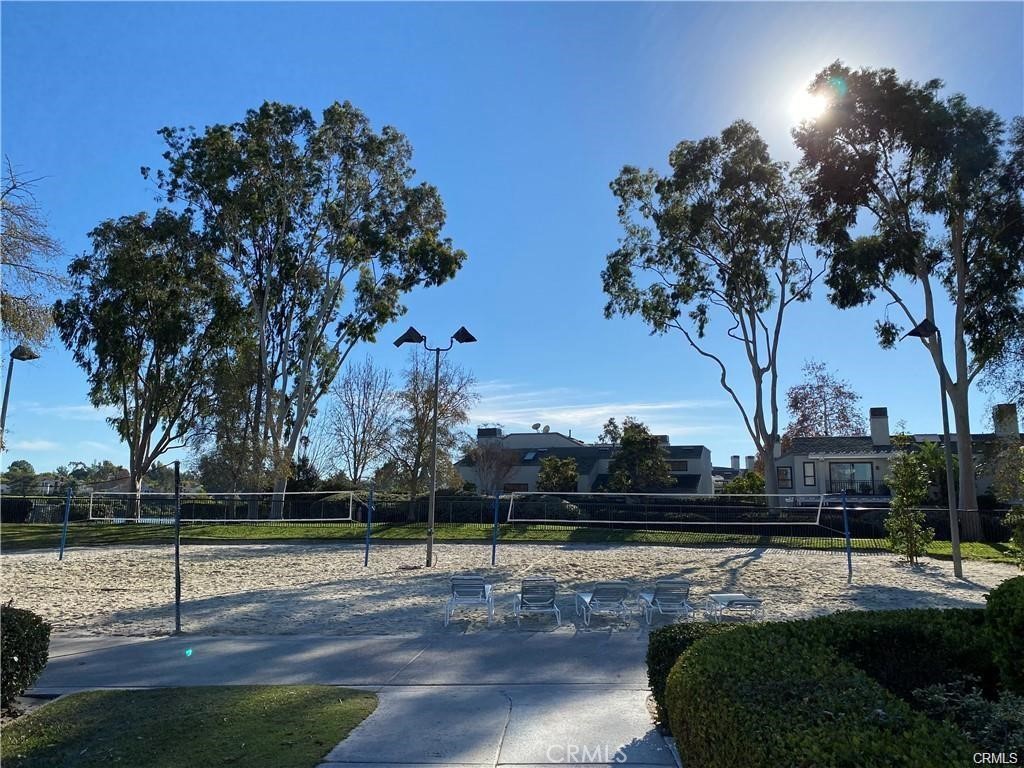 70 Echo Run, Unit 31 Irvine, CA 92614 - Photo 18 of 19 a view of a yard