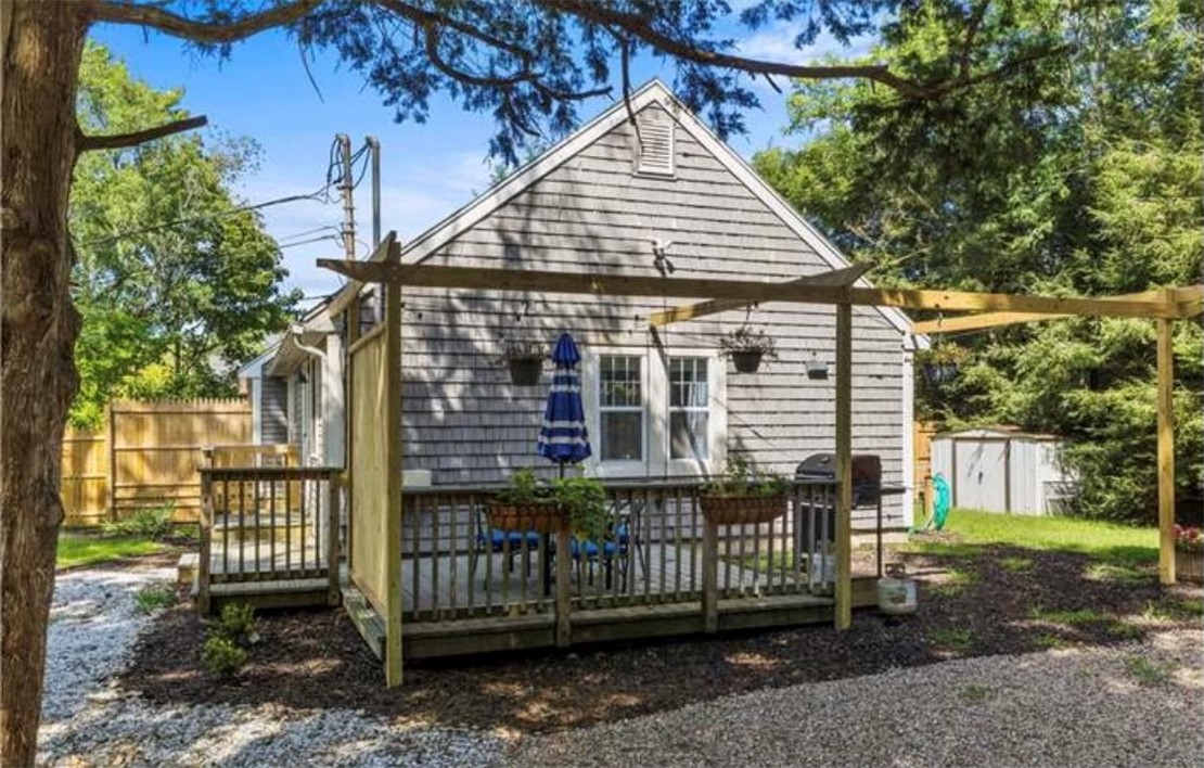 72 Weaver Road North Kingstown, RI 02852 - Photo 2 of 7