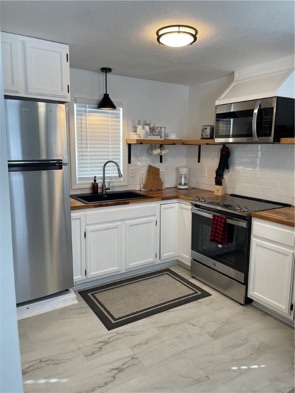 72 Weaver Road North Kingstown, RI 02852 - Photo 3 of 7