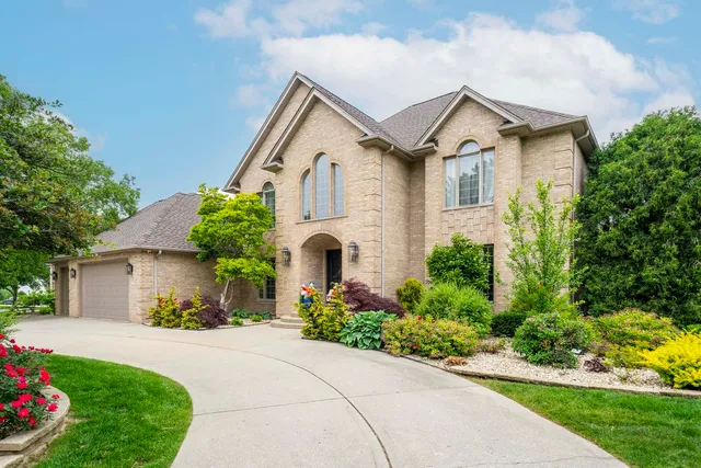$1,499,000 | 1614 Darien Club Drive, Darien, IL 60561
