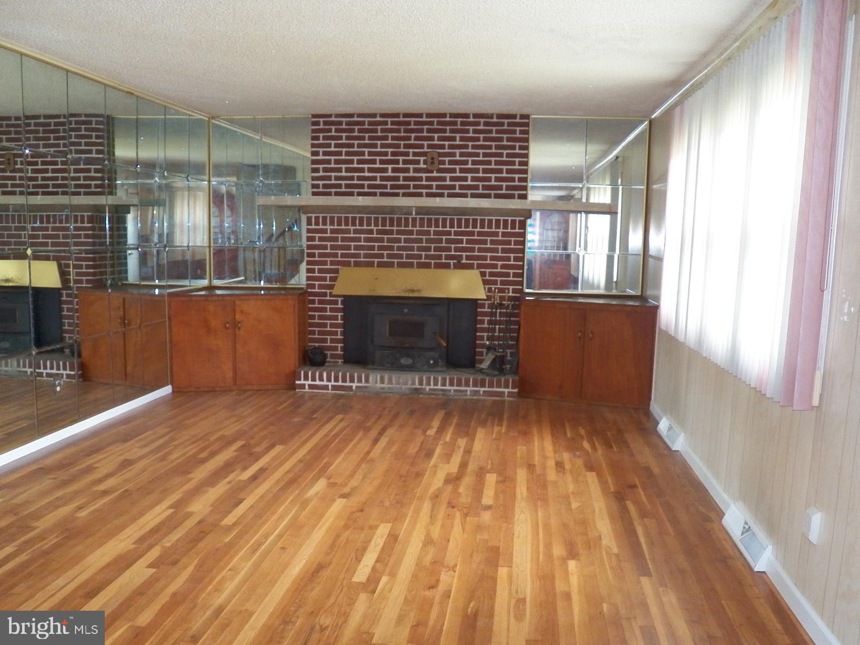 786 South 2nd Road Hammonton, NJ 08037 - Photo 3 of 13