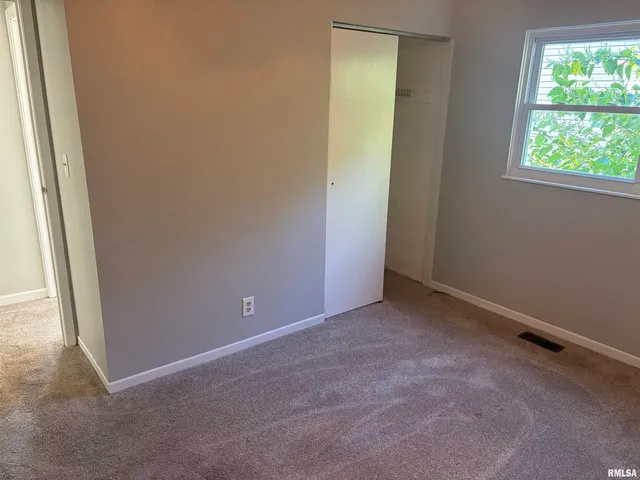 $1,600 | 3813 West Brighton Avenue, Peoria, IL 61615