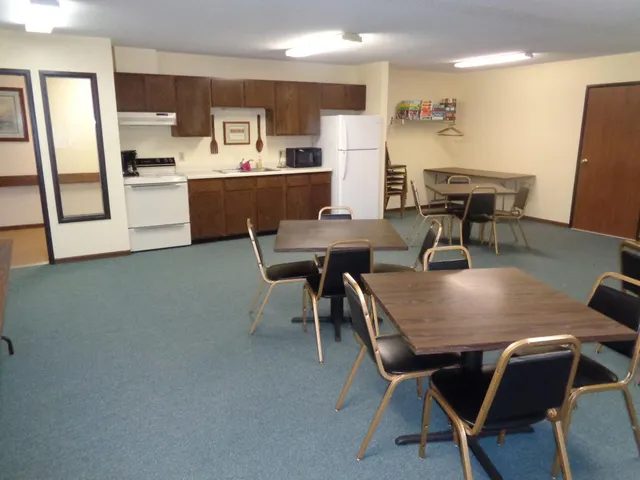 $927 | 6717 Old Sawmill Road, Unit 114, Harris, MN 55032