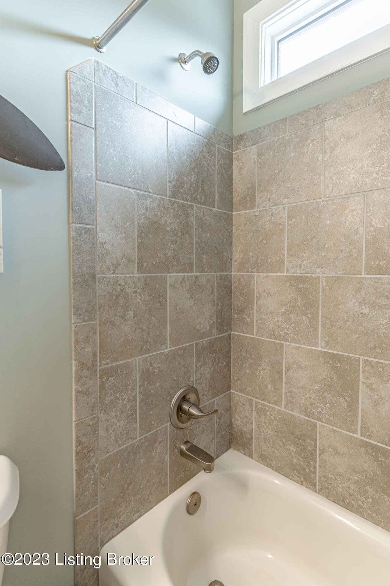 1924 Rivers Landing Drive Prospect, KY 40059 - Photo 38 of 69 1st Floor Full Bath