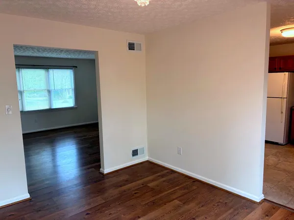 $2,300 | 111 Everette Place, Winchester, VA 22602