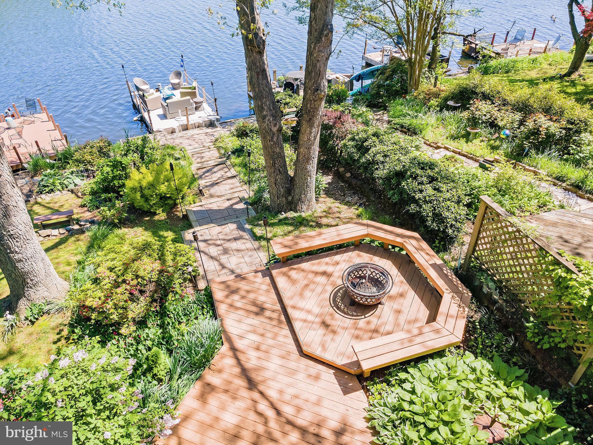 2012 Lakebreeze Way Reston, VA 20191 - Photo 65 of 78 Gallery Image 65