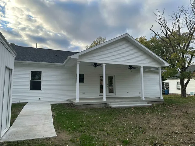 $282,900 | 309 South Maine Street, Remington, IN 47977