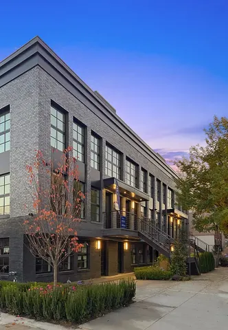 $1,150,000 | 40 Huntington Street, Unit 1E | Red Hook