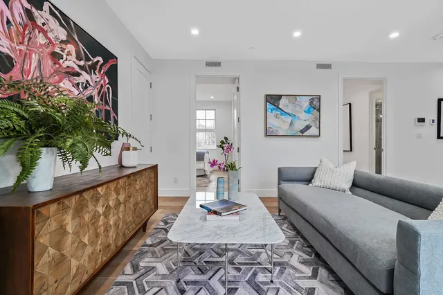$1,150,000 | 40 Huntington Street, Unit 1E | Red Hook