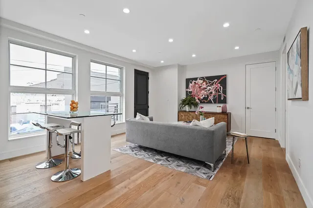 $1,150,000 | 40 Huntington Street, Unit 1E | Red Hook